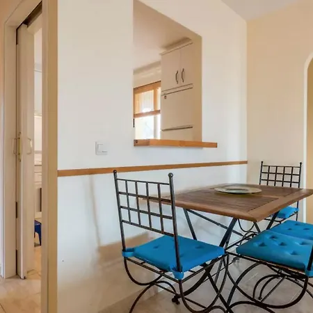 Sunny Beach Flat شقة *